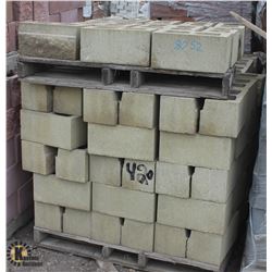 PALLET OF SANDSTONE SPLIT FACE LEDGE CINDER