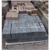 Image 1 : 2 PALLETS OF ASSORTED CONCRETE BLOCKS