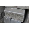 Image 2 : PALLET OF LIGHT GREY LEDGE CINDER BLOCKS
