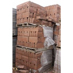 PALLET OF TERRACOTTA SPLIT FACED LEDGE BLOCKS