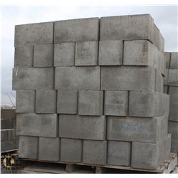 PALLET OF LIGHT GREY DOUBLE BULLNOSE CINDER