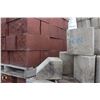 Image 2 : 26 PALLETS OF ASSORTED BRICKS AND BLOCKS INCL.