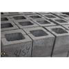 Image 2 : PALLET OF GREY SPLIT FACED HALF BLOCKS