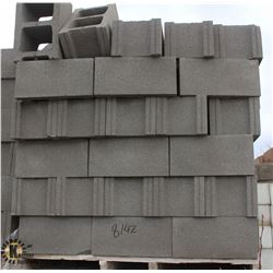PALLET OF GREY STRETCHER BLOCKS AS THEY COME
