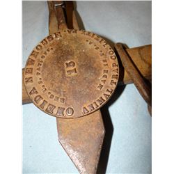 Oneida Newhouse #15 bear trap, with teeth, appears complete