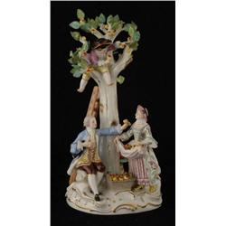 MEISSEN PORCELAIN GROUP The Apple Pickers, 11 hig