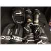 Image 1 : HOCKEY EQUIPMENT LOT (HELMET/ GLOVES...)