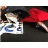 Image 3 : HOCKEY FAN SOUVENIR LOT