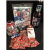 Image 1 : HOCKEY FAN SOUVENIR LOT