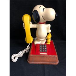 Vintage The Snoopy And Woodstock Push Button Telephone