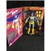 Image 2 : BATGIRL CLASSIC 13" DELUXE COLLECTOR FIGURE (DC DIRECT)