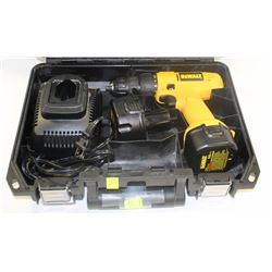 DEWALT 9.6V CORDLESS DRILL WITH TWO BATTERIES AND