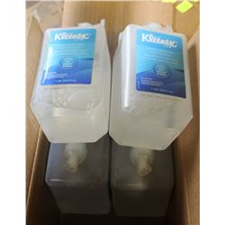 CASE OF 6 KLEENEX MOISTURIZING FOAM SANITIZER