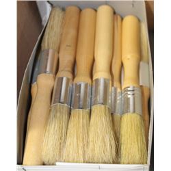 BOX OF LONG BRISTLE DETAIL CLEANING BRUSHES