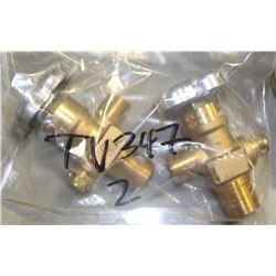 PAIR OF BRASS FLOW VALVES/NOZZLES