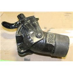 BOX OF 4 ADAPTORS/FITTINGS