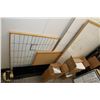 Image 3 : BUNDLE OF WHITE BOARDS, PLASTIC SHELVING,