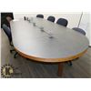 Image 4 : BOARDROOM TABLE WITH 6 CHAIRS