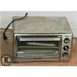 BLACK & DECKER TOASTER OVEN