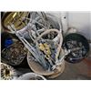 Image 3 : LARGE LOT OF ROPE, CABLE, BAGS,