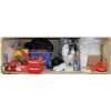 Image 1 : SHELF WITH FASTENERS, WHEEL CHOCKS,