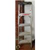 Image 1 : 5' FEATHERLITE ALUMINUM LADDER