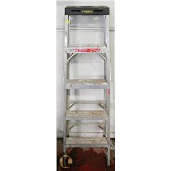 5' FEATHERLITE ALUMINUM LADDER