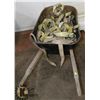 Image 1 : WHEEL BARROW FULL OF HEAVY DUTY
