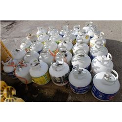 LOT OF PROPANE TANKS