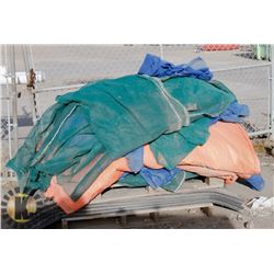 PALLET OF SCAFFOLDING MESH AND RUBBER MATS