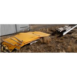 SUPERCHUTE SOLD WITH SCRAP WOOD AND