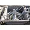 Image 9 : MASSIVE LOT OF INDUSTRIAL SCAFFOLDING