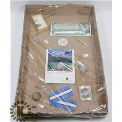 FLAT OF ASSORTED JEWELLERY, CURRENCY & COLLECTIBLE