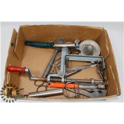 WORKING ANTIQUE APPLE PEELER AND OTHER KITCHEN