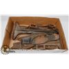 Image 1 : TRAY OF COBBLER SHOE FORMS