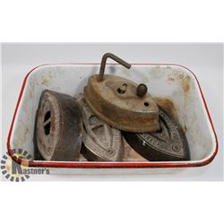 ENAMEL PAN WITH 4 SAD IRONS