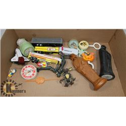 FLAT OF COLLECTIBLE AND VINTAGE TOYS