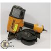 Image 1 : BOSTITCH COIL ROOFING NAILER