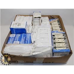 TRAY OF PLUGS, LAMP HOLDERS, ELEC. PLATES, ETC.