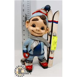 STATUE OF SNOW SKIER