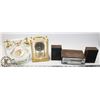 Image 1 : FLAT OF DECORATIVE COLLECTIBLES
