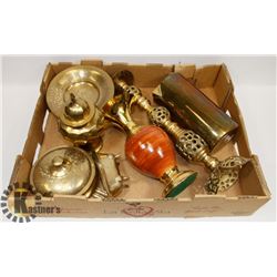 FLAT OF BRASS COLLECTIBLES