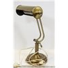 Image 1 : DESK LAMP.