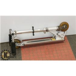 PORTABLE/FOLDABLE SCOOTER
