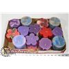 Image 1 : LARGE LOT OF CANDLES