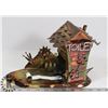 Image 1 : MUSICAL ANIMATED METAL ART OUTHOUSE
