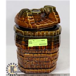 WELL SHAPED COOKIE JAR