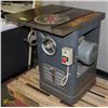 Image 2 : COMMERCIAL TABLE SAW DELTA 220V WITH SAW BLADES