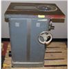 Image 1 : COMMERCIAL TABLE SAW ROCKWELL 220 WITH SAW BLADES