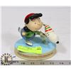 Image 1 : SNOOPY STATUE